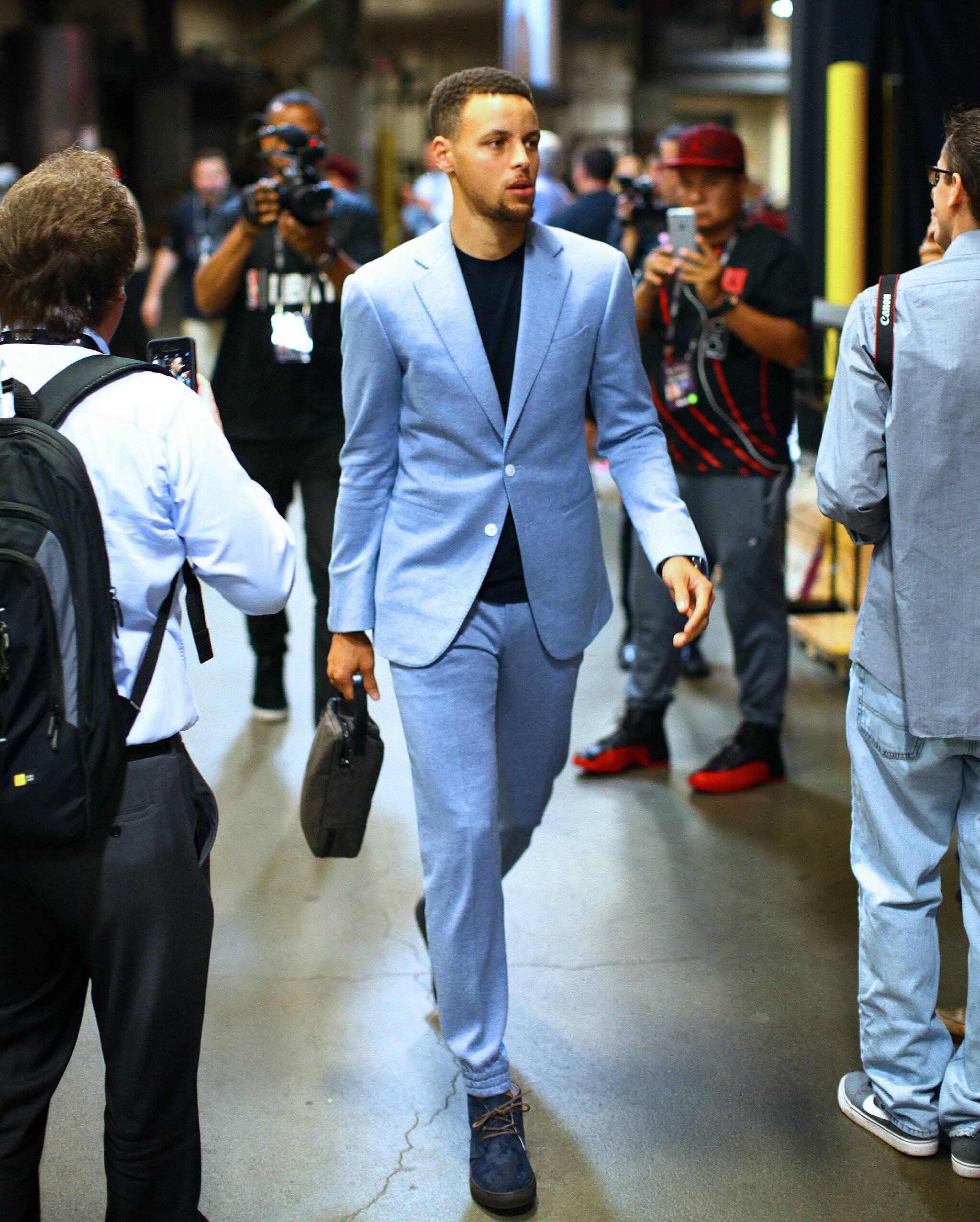 更是角色升 更是角色升